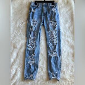 American Eagle Ripped Mom Jeans Size 2 REG
